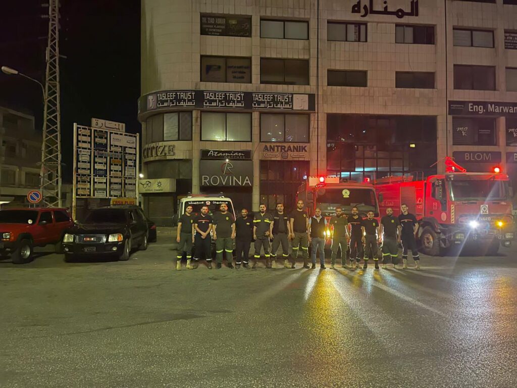 في زحلة وضواحيها..120 مهمة اطفاء حرائق للدفاع المدني خلال ليلة واحدة بسبب المفرقعات