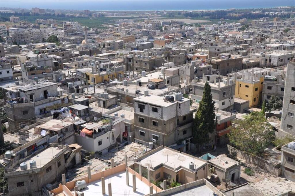 “الشرق الأوسط”: السلاح في المخيمات الفلسطينية ينتظر مبادرة الدولة اللبنانية لمعالجته