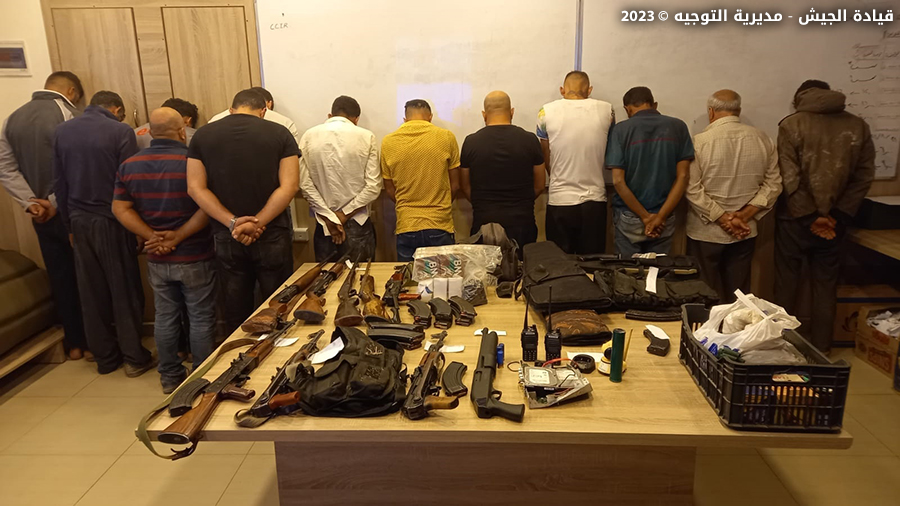 توقيفات في الفاعور وضبط أسلحة