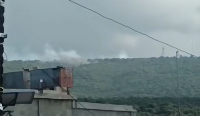 صواريخ من لبنان وقصف من إسرائيل.. إليكم آخر التطورات على الحدود