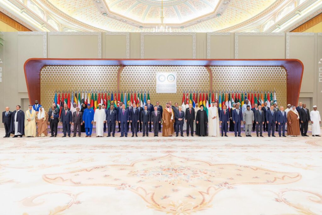أمير قطر: من كان يتخيل أن المستشفيات ستُقصف علنًا في القرن الـ 21؟