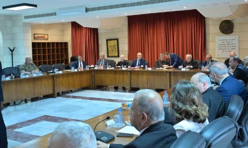 “نداء الوطن”: مفوضية اللاجئين تنضم إلى “رشوة المليار” وتحرّك نيابي لوقف عملها في لبنان