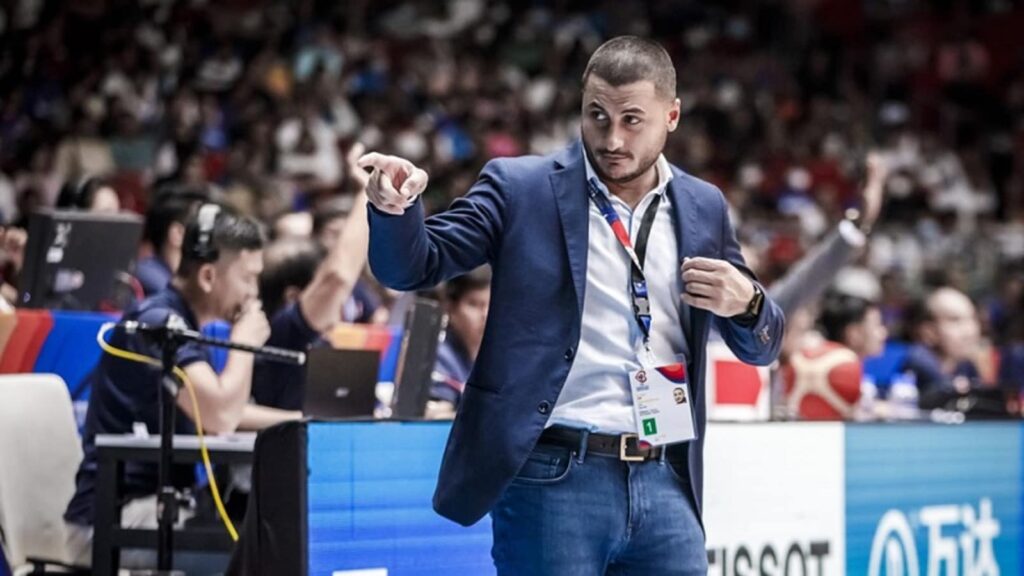 جاد الحاج لتدريب منتخب البحرين.. كم تبلغ قيمة العقد؟