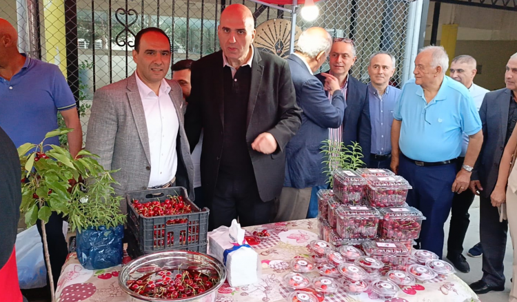 مهرجان الكرز الأول في قاع الريم.. لويس لحود: الزراعة أساس الأمن الغذائي