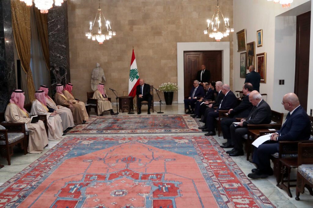 “الجمهورية”: عودة المملكة …تشجيع للحكومة والتسهيل الداخلي
