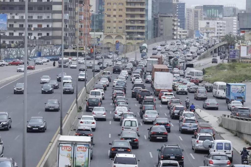 جريمة وعملية سرقة في أحد معارض السيارات في الضبية