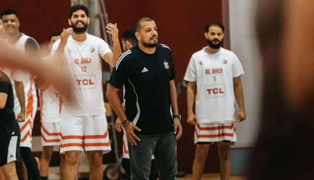 في عقد لمدة سنتين.. عودة جو غطاس لتدريب نادي الحكمة