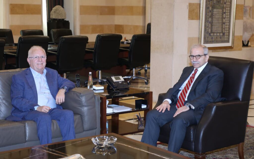 ضاهر بحث مع سلام ملف ضهر البيدر والطريق الذي يربط زحلة بقرى الشرقي